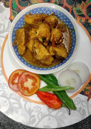 A picture of Chicken gravy.