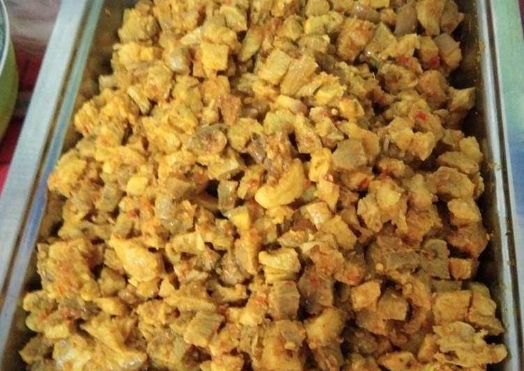 Proses Menyiapkan Saksang ala boru silaen. 😊 Lezat