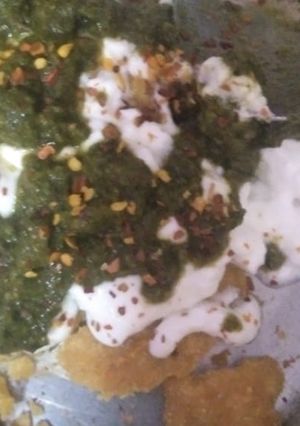 A picture of Papdi chaat.