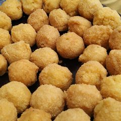 Moong dal namkeen ladoo A picture of Moong dal namkeen ladoo.