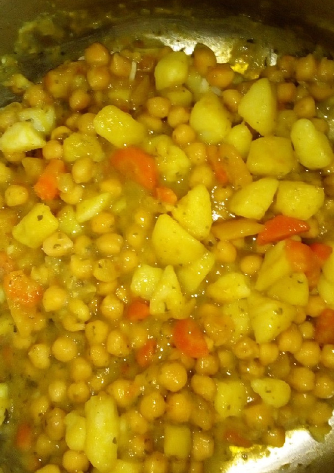 Una foto de Garbanzos Guisados #familiar