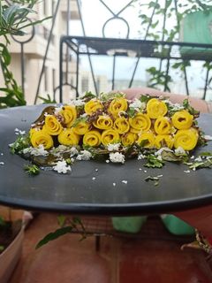 सुरळी वडी (suralichi vadi recipe in marathi) रेसिपी चे मुख्य फोटो