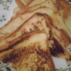A picture of French toast.