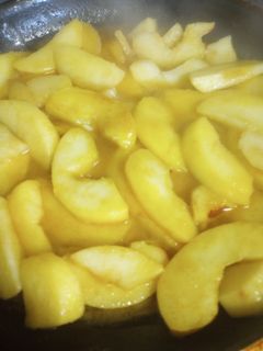 A picture of Butter Fried Apples.