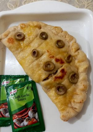 A picture of Delicious homemade calzone.