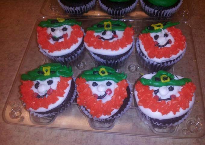 Step-by-Step Guide to Prepare Jamie Oliver St. Patrick&#39;s day cupcakes