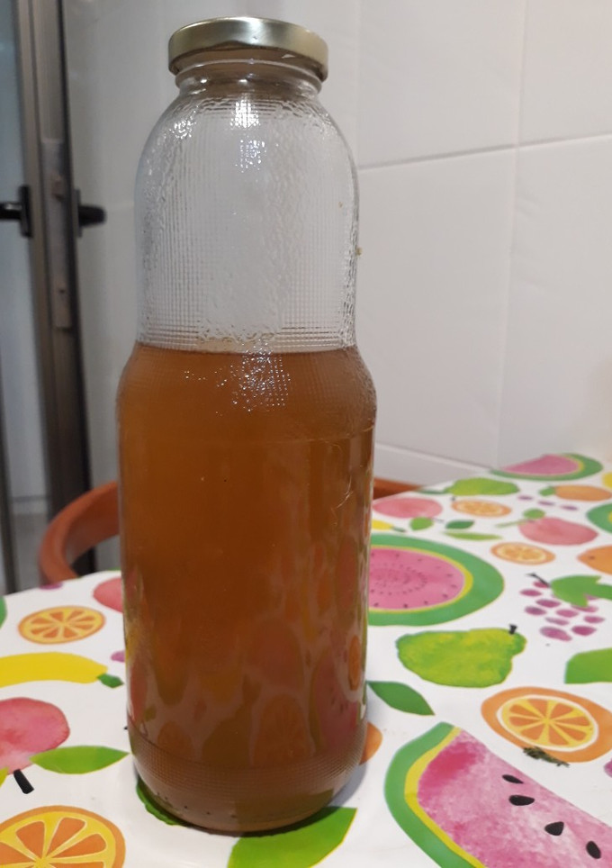 Una foto de Infusión de sajolida y manzanilla de mahón