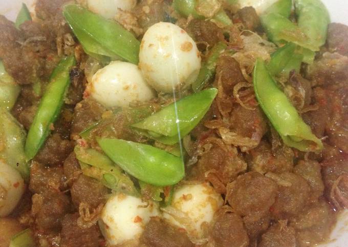 Sambal goreng bola daging / kreni