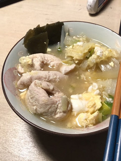白菜雞肉味噌湯/簡單的快煮鍋料理 的食譜成品照片