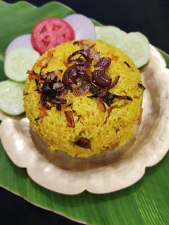 বাসন্তী পোলাও (basanti pulao recipe in Bengali) রেসিপির প্রধান ছবি