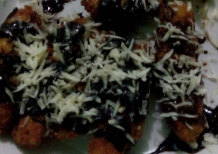 Pisang krispi keju coklat