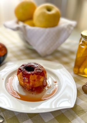 Une photo de Pommes Canada caramélisées au miel et au Porto
