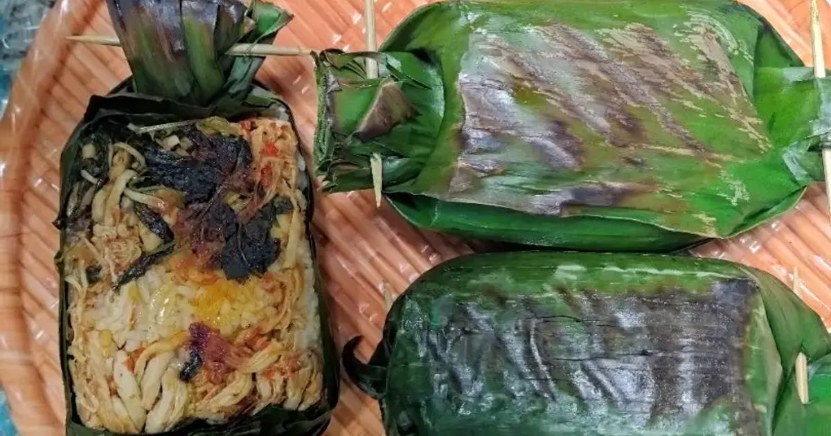 Nasi Bakar Ayam Suwir Kemangi Pedas