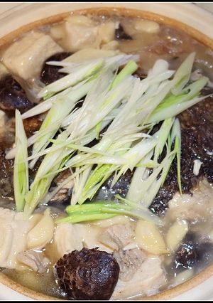 【姥姥的拿手菜】正宗砂鍋魚頭 的食譜成品照片