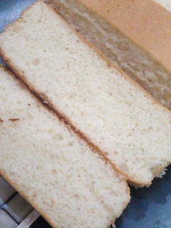 A picture of Sponge cake with only 4 ingredient.
