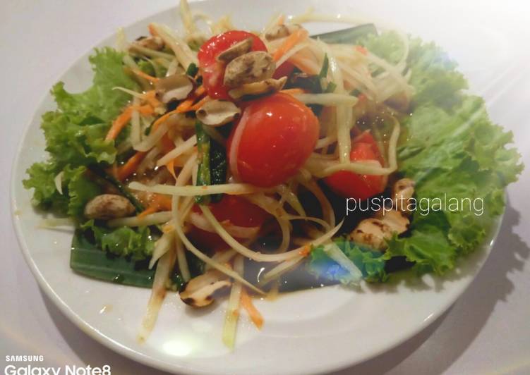 Salad pepaya muda khas Thailand / Som Tum🥗
