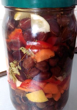 Foto principal de Aceitunas, pimiento, limón, ajo