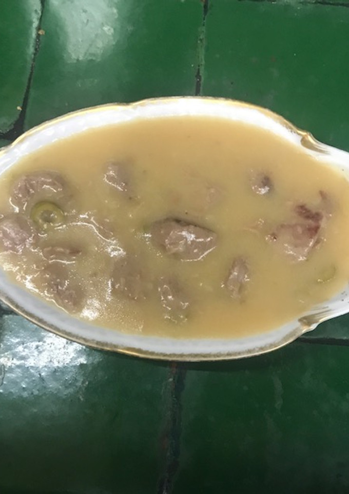 Una foto de Trocitos de filete en vino blanco y aceitunas