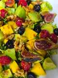 Ensalada Gourmet con Mango y Frutas