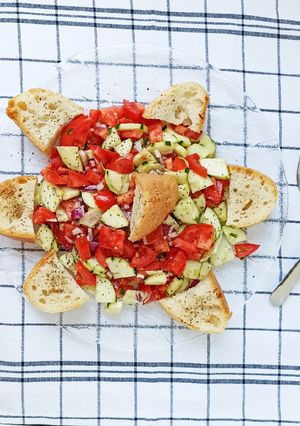 Una foto de Ensalada Panzanella