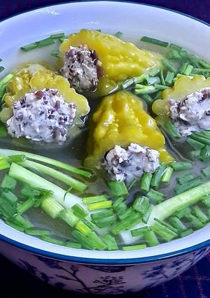 Hình của món Canh khổ qua nhồi thịt.