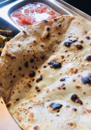 A picture of Ajwain roti.