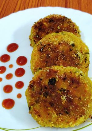 A picture of Potato-carrot tiki (Aloo-Gajar tiki).