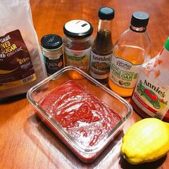 有機蜂蜜燒烤醬 ORGANIC HONEY BARBECUE SAUCE A picture of 有機蜂蜜燒烤醬 ORGANIC HONEY BARBECUE SAUCE.