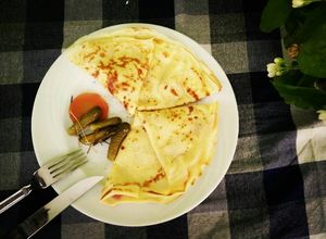 Hình của món Crêpes ham và phomai.