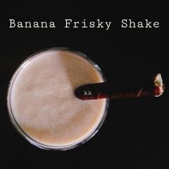A picture of Banana Frisky Shake.
