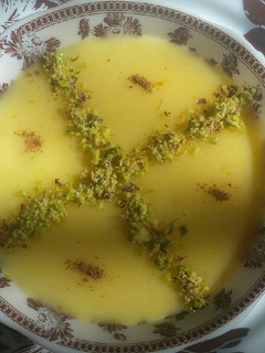 عکسی از دستور فرنی زعفرانی