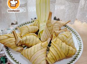 Gambar 👩‍🍳Ketupat Pulut(Daun Palas)