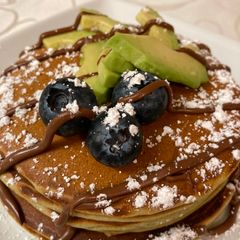A picture of Fluffy Avocado 🥑 Pancakes 🥞 / Pancake Alpukat Lembut.