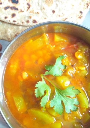 चना घिया दाल (Chana ghiya dal recipe in hindi) रेसिपी मुख्य फोटो