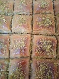 صورة لوصفة بقلاوة بعجينة الفيلو