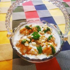 A picture of Dahi Vada.
