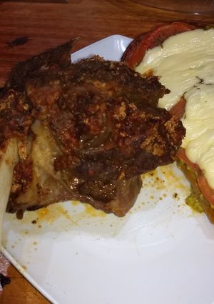 Una foto de Brazo de res zazonado con coreanitos gratinados