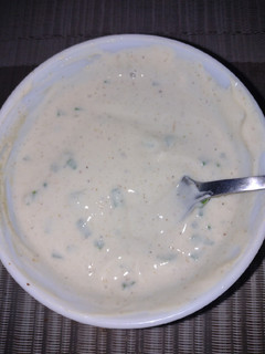 Una foto de Salsa ranch con yogurt griego
