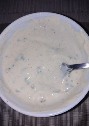 Una foto de Salsa ranch con yogurt griego