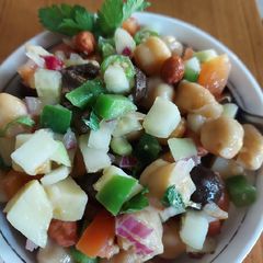 A picture of Farmhouse salad.