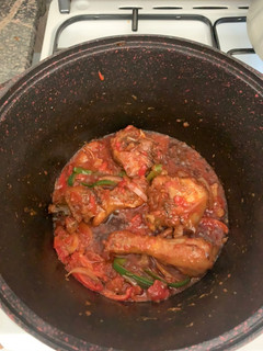 A picture of Stewed |peppered chicken 🍗.