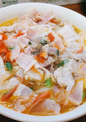 Hình của món Bún thịt.