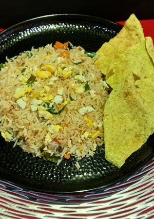 A picture of Chinese Egg Fried Rice.