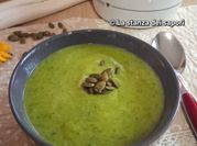 Una foto di vellutata zucchine