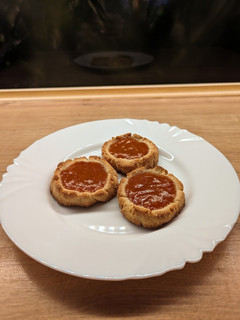 A picture of Plum Tarts.