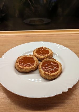 A picture of Plum Tarts.