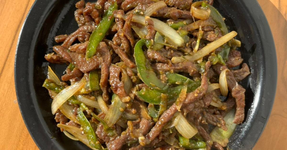Resep Beef and pepper stir fry / Tumis sapi dan paprika oleh Giovanni