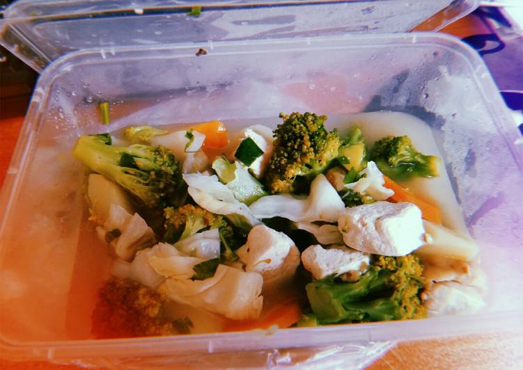 Resep Sup Ayam Brokoli Diet, Enak