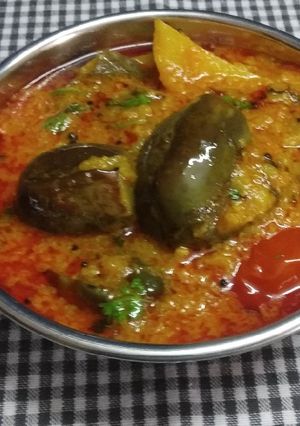 ભરેલાં રવૈયા નું શાક (Bharela Ravaiya Shak Recipe In Gujarati) રેસીપી મુખ્ય ફોટો
