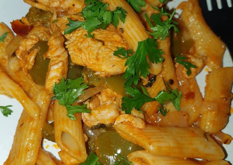 Steps to Prepare Any-night-of-the-week Spicy chicken &amp; bell pepper one pot pasta 🌶👌